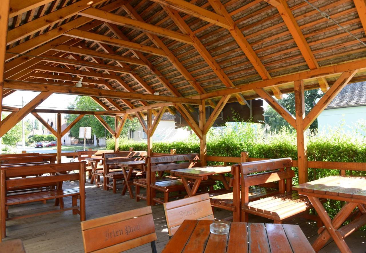 Zlatni Klas Zrenjanin Extérieur photo
